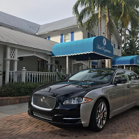 Olde Marco Island Inn And Suites Exterior photo