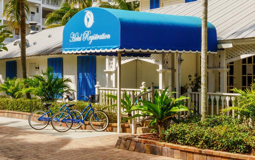 Olde Marco Island Inn And Suites Exterior photo